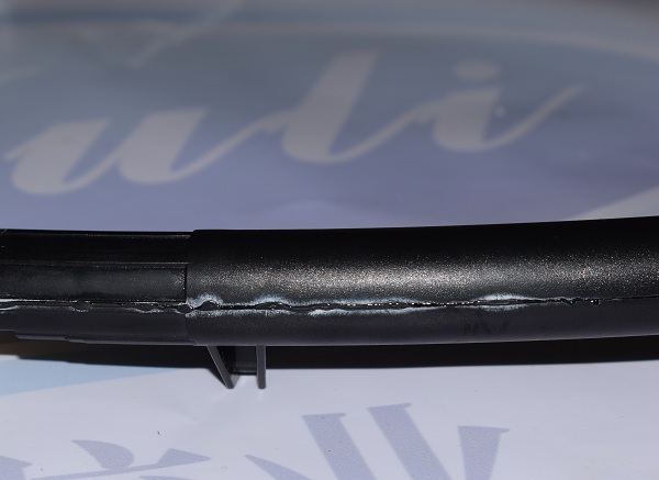 快干膠產生發(fā)白現(xiàn)象 