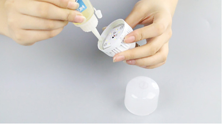 聚力耐高溫PP膠-節能燈罩中應用案例