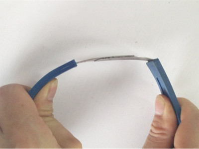 金屬專用快干膠，能把小面積鐵跟鐵粘在一起的膠水