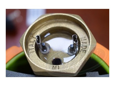 灌封膠的用途大嗎？灌封膠有哪些特點？可以調節(jié)用量嗎？