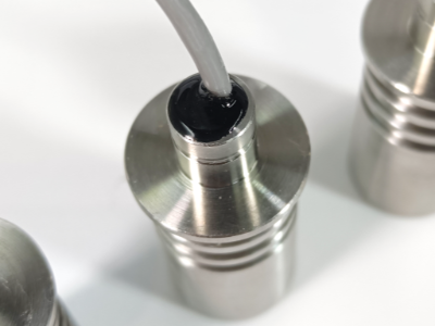 聚力環氧膠粘劑，用于儀器儀表灌封，有效延長產品使用壽命