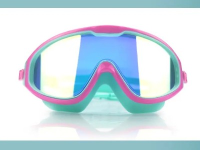 聚力牌快干膠水完美解決防水問題，可長時間泡水不脫落！