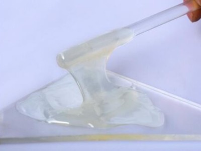 AB膠能粘塑料嗎？